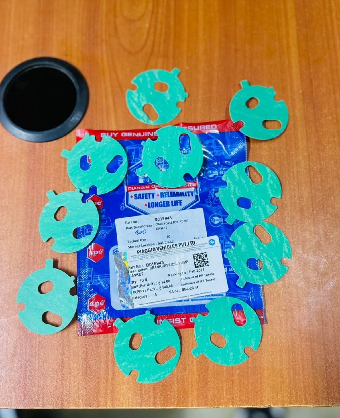 CRANKCASE/OIL PUMP CRANKCASE/OIL PUMP GASKET  B015943